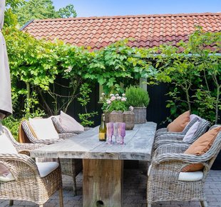 Стильный деревенский дом: светлый интерьер, современная техника, винтажный декор - «Статьи о недвижимости»